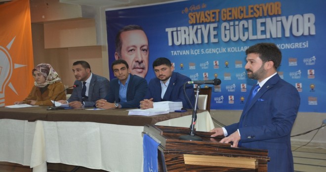 Tatvan’da AK Parti Gençlik Kolları Kongresi yapıldı