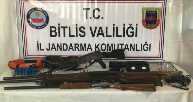 Sosyal medyada propaganda yapanlar gözaltına alındı