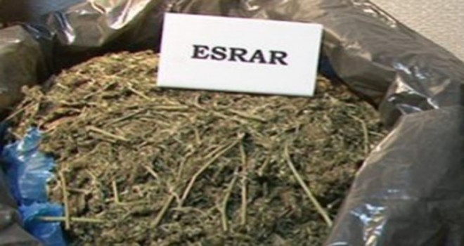 Hizan'da 600 gram esrar ele geçirildi