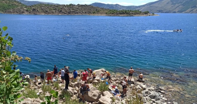 Van Gölü İçin Nemrut Kraterinde Yüzdüler