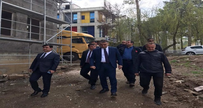 Vali Çağatay Hükümet Konağı İnşaatında İncelemelerde Bulundu