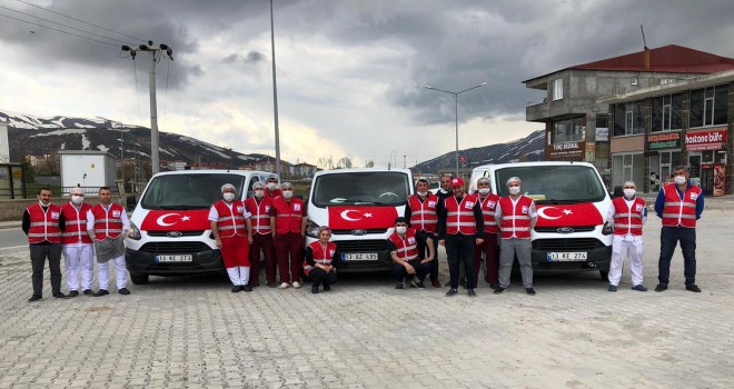 Tatvan’da her gün 3000 kişiye sıcak yemek