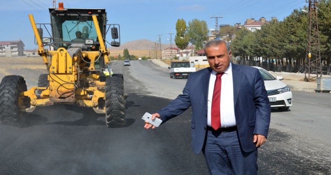 Tatvan Belediyesi’nin yol çalışmaları