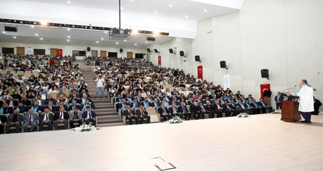 Bitlis Eren Üniversitesi’nde 2026-2027 Akademik Yılı Açılış Töreni Gerçekleştirildi
