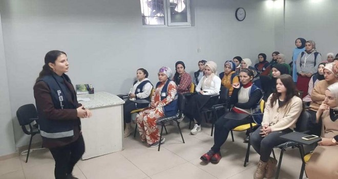 Hizan’da Kadınlara Yönelik Şiddetle Mücadele Eğitimi