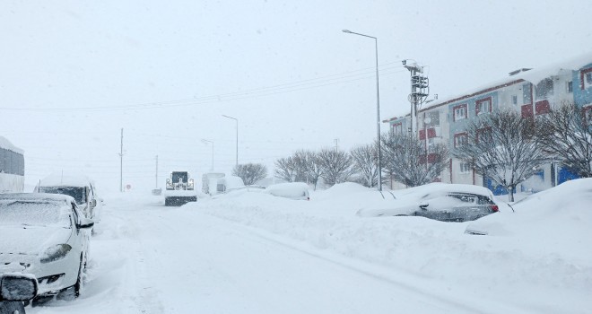 Bitlis’te Kar Yağışı Hayatı Olumsuz Yönde Etkiliyor