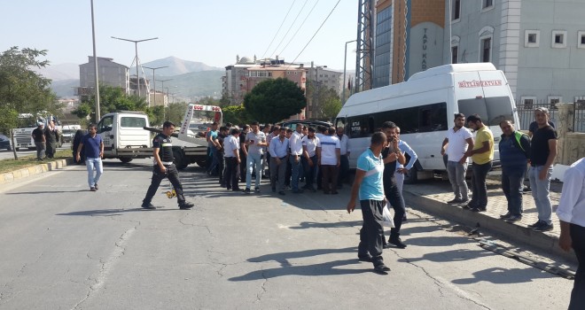 Tatvan’da meydana gelen trafik kazasında 12 kişi yaralandı