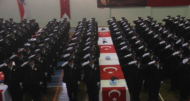 382 polis memuru Bitlis’te mezun oldu