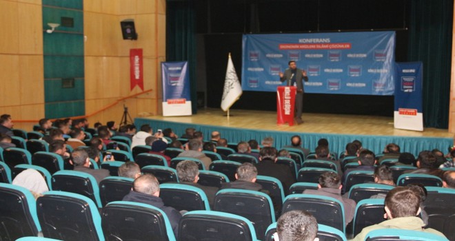 Köklü Değişim Tarafından Tatvan'da Konferans Düzenlendi