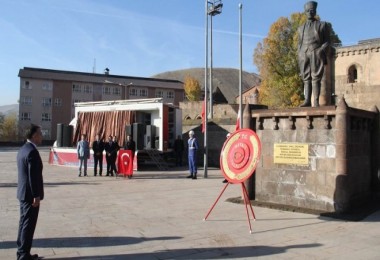 Bitlis’te 10 Kasım Atatürk’ü anma programı düzenlendi