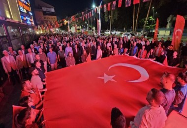 Tatvan'da 15 Temmuz Demokrasi ve Millî Birlik Günü Anma Programı Düzenlendi