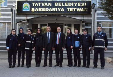 Tatvan bayan zabıtaların denetiminde