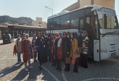 Bitlis Belediyesi Kadınları Siirt’e Geziye Götürdü