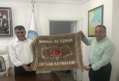 Milli eğitimden Kaymakam Özkan’a teşekkür ziyareti