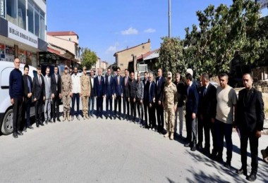 Vali Karakaya Tatvan Sanayi Esnafıyla Buluştu