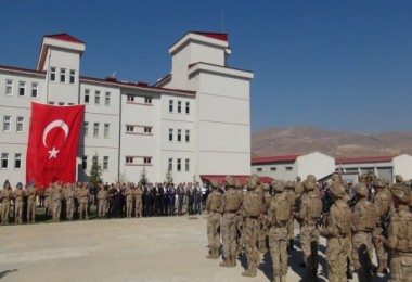 Zeytin Dalı Harekatı Bölgesine Bitlis'ten 130 Komando Gitti