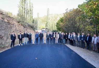 Vali Karakaya Grup Köy Yolu İle Güvenlik Yolunda Devam Eden Çalışmaları İnceledi