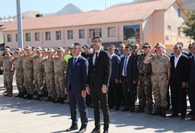 Bitlis'te 19 Eylül Gaziler Günü dolayısıyla tören düzenlendi