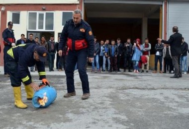 Adilcevaz’da yangın eğitimi