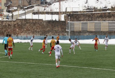 Bitlis Özgüzeldere Spor, Silopi Spor'u 1-0 Mağlup Etti