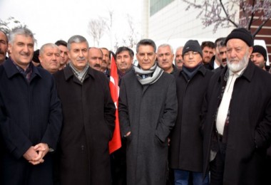Bitlis’te düzenlenen Milli Birlik Mitingi’ne Tatvanlılar yoğun katılım gösterdi