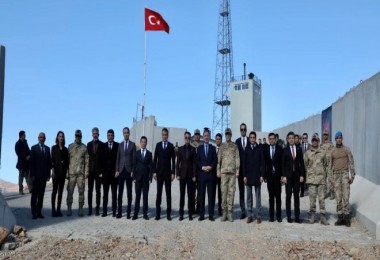 Bitlis’te Asayiş Toplantısı Gazitepe Üs Bölgesi’nde Gerçekleştirildi