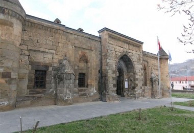 BEÜ, 7000 yıllık geçmişi olan Bitlis'in tarihini araştırıyor