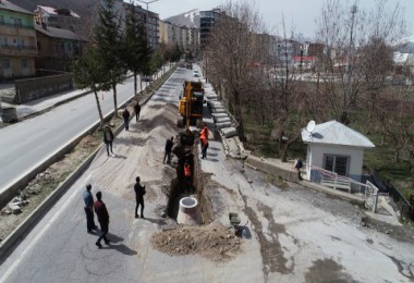 Tatvan’da Cumhuriyet Caddesi’nin 2. Etap Altyapı Çalışmalarına Başlandı