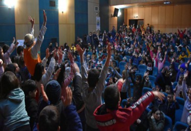 Tatvan’da Sömestr Şenliğinde Çocuklar Doya Doya Eğlendi