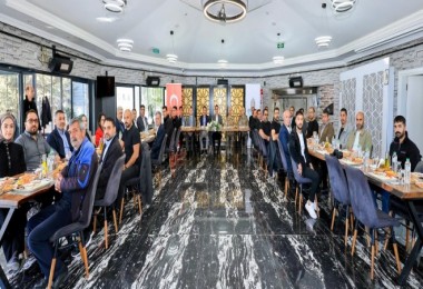 Vali Karakaya Basın Mensuplarıyla Bir Araya Geldi