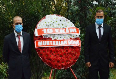 Tatvan'da Muhtarlar Günü Dolayısıyla Tören Düzenlendi