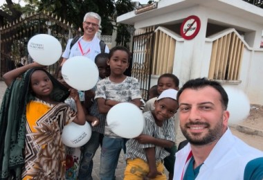 Sağlıkçı Cihat Özen, Kenya'da gönüllü sağlık ekibine katıldı