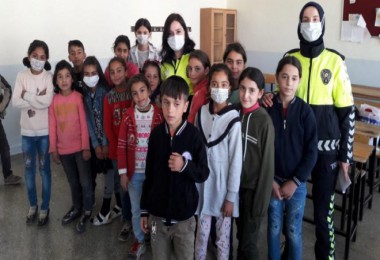 Bitlis’te Öğrencilere Trafik Eğitimi Verildi