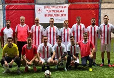 Şehitler Anısına Futbol Turnuvası Düzenlendi
