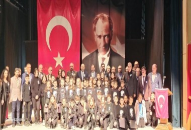 Tatvan’da Atatürk’ü Anma Programı Düzenlendi