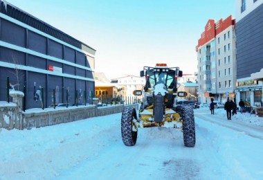 Tatvan'da Karla Mücadele Çalışmaları Sürüyor