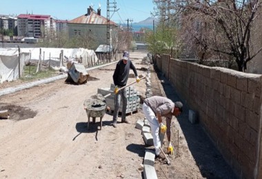 Tatvan Belediyesi Yol Yapım Çalışmalarına Başladı