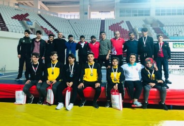 Bitlis'li sporculardan büyük başarı