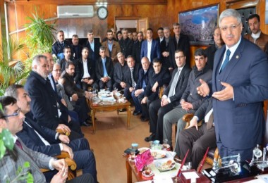 Demiröz, Bitlis ve ilçelerinde ziyaretler gerçekleştirdi