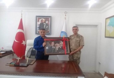 Bitlis Jandarma Bölge Komutanı'ndan Kaymakam Özkan'a veda ziyareti