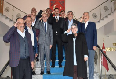 Tatvan Belediye Meclisi’nden Barış Pınarı Harekatı'na destek