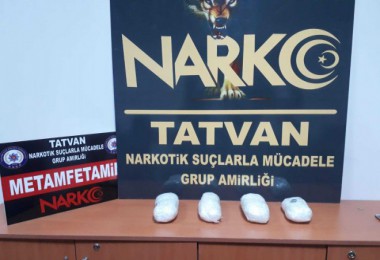Tatvan’da uyuşturucu operasyonlarında 4 kişi yakalandı