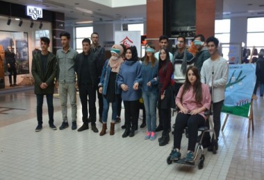 Engellilerin yaşadığı zorluklar Tatvan'da düzenlenen etkinlikle katılımcılara yaşatıldı