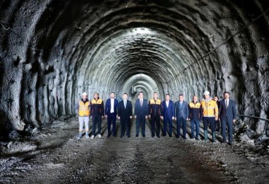 Vali Ahmet Karakaya, Tatvan Çevre Yolu Çalışmalarını Yerinde İnceledi