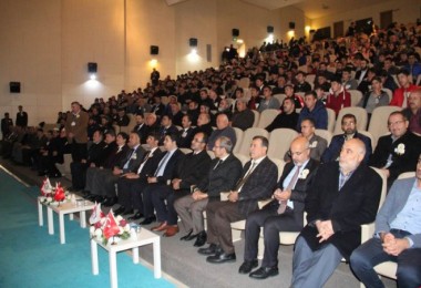 Bitlis’te kandil programı düzenlendi