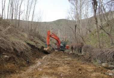 Bitlis'te yeni yollar yapılıyor