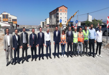 Bakan Uraloğlu Tatvan’daki Karayolu Çalışmalarını İnceledi