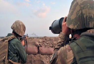 Bitlis'te 3 Terörist Silahlarıyla Beraber Etkisiz Hale Getirildi