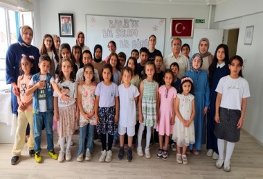 Bitlis’teki çocuklar iki hastada işaret dilini öğrendi