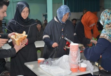 Tatvan’da bir kap sıcak yemek yüzlerce teşekkür oldu